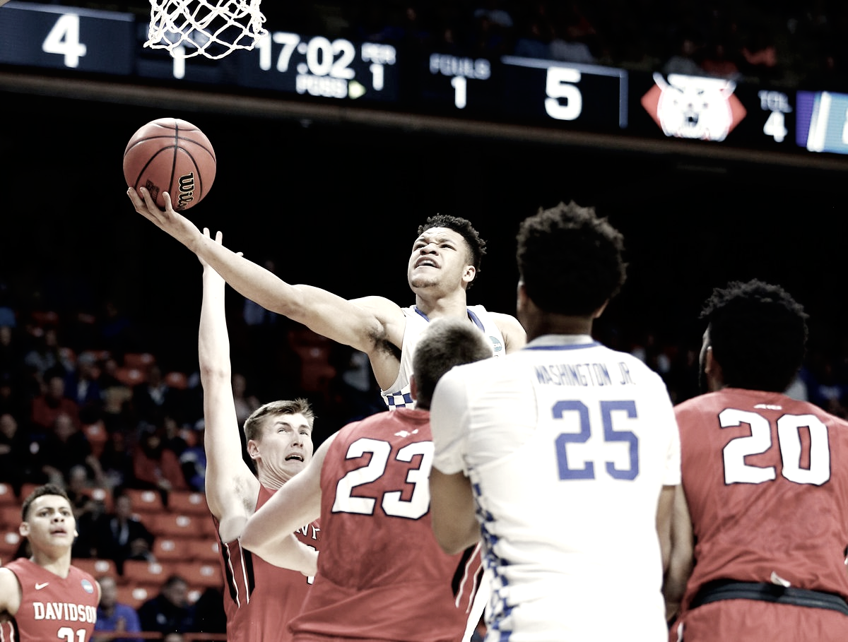 Em jogo equilibrado, Kentucky supera Davidson com grande atuação de Kevin Knox Em jogo equilibrado, Kentucky supera Davidson com grande atuação de Kevin Knox