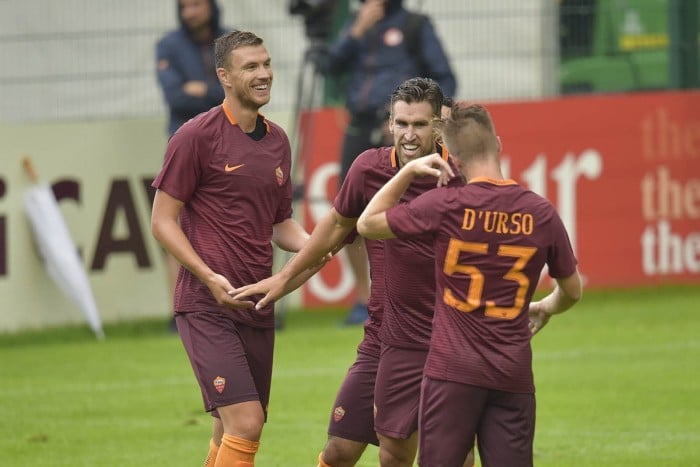 Roma, sedici gol al Pinzolo: Salah e Dzeko subito in rete. Esordio positivo per Gerson