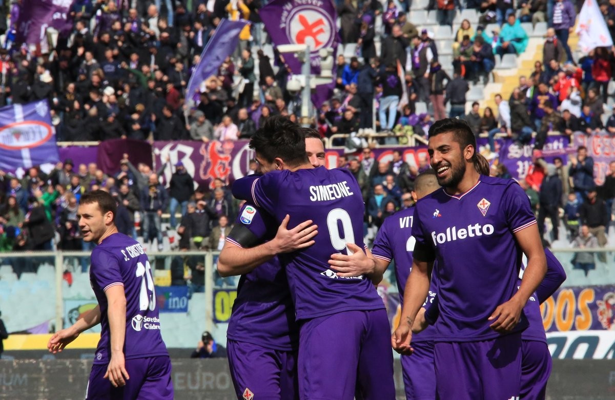La Fiorentina cala il poker di vittorie: Crotone battuto grazie ai goal di Simeone e Chiesa