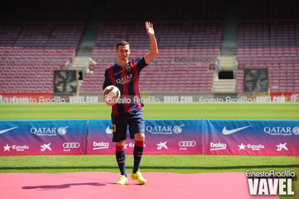 Fotos e imágenes de la presentación de Thomas Vermaelen, por el FC Barcelona