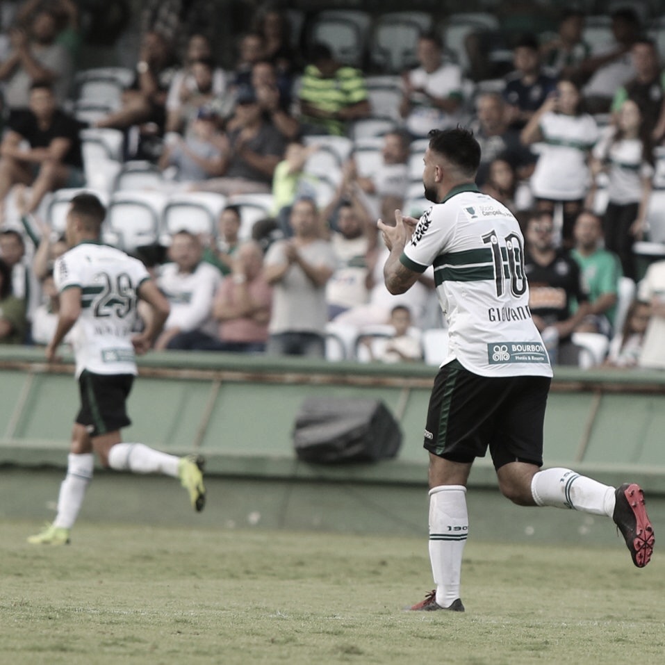 Coritiba joga bem e bate Cascavel no Couto Pereira Coritiba joga bem e bate Cascavel no Couto Pereira