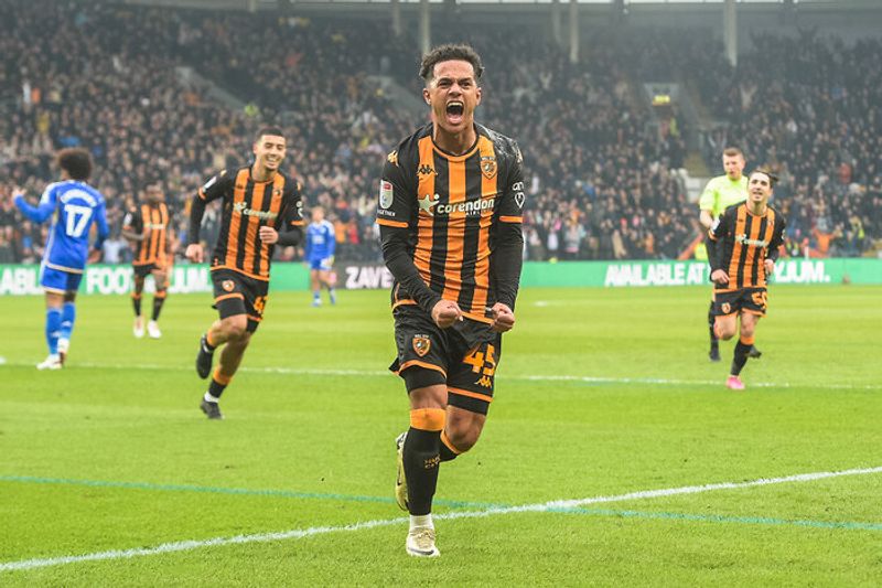 Highlights and goals of Hull City 2-2 Leicester City in EFL Championship