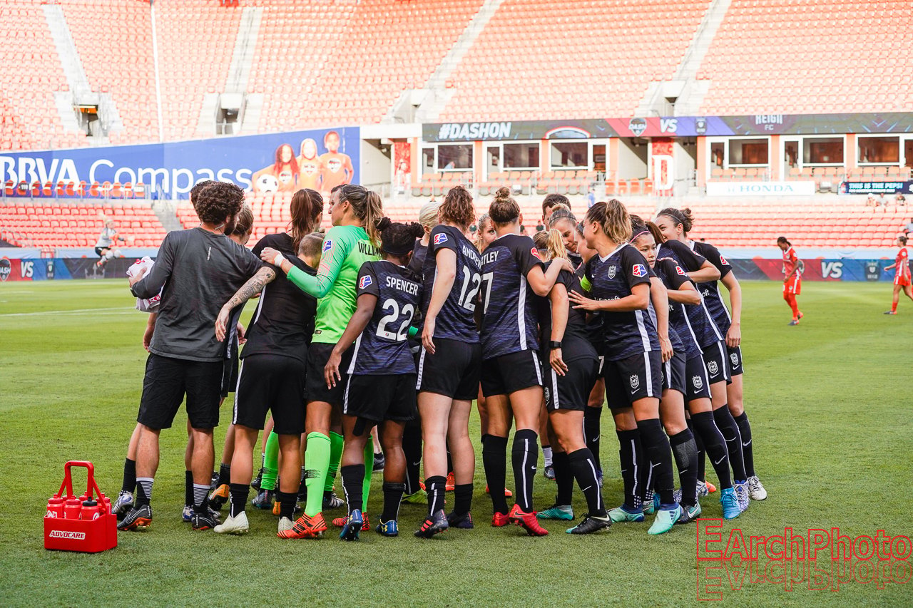 Seattle Reign FC trades Nahomi Kawasumi to Sky Blue FC for Shea Groom