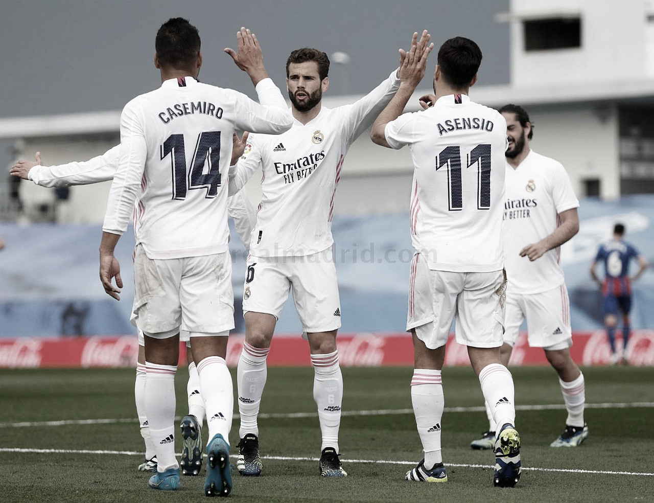 El Real Madrid sigue buscando centrales en este mercado invernal 