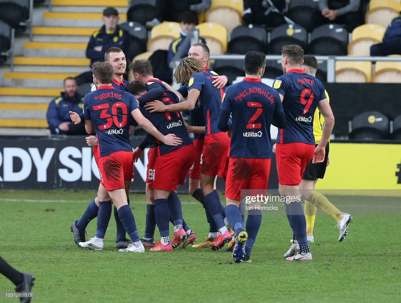 Burton Albion 0-3 Sunderland: Emphatic win for Black Cats 