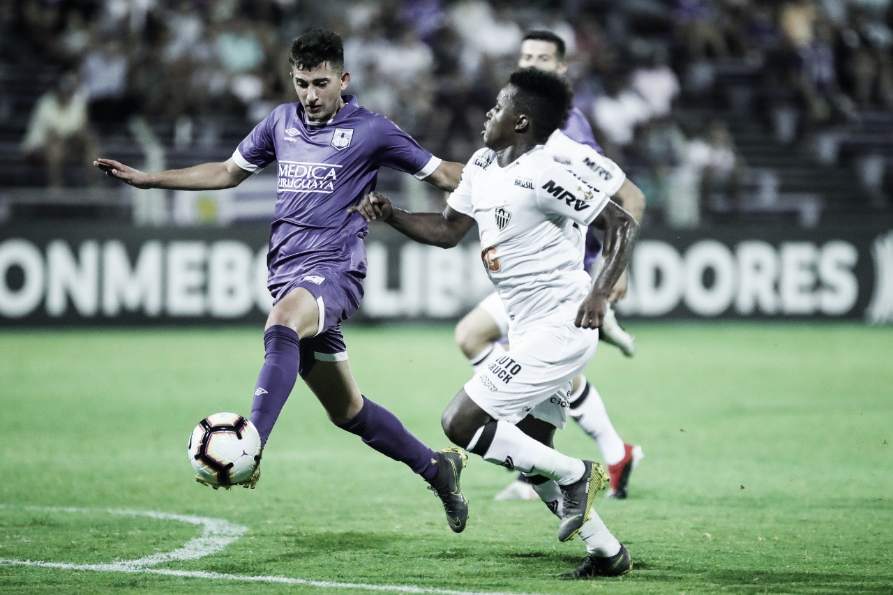Com um pé na fase de grupos, Atlético-MG recebe Defensor pela Libertadores Com um pé na fase de grupos, Atlético-MG recebe Defensor pela Libertadores