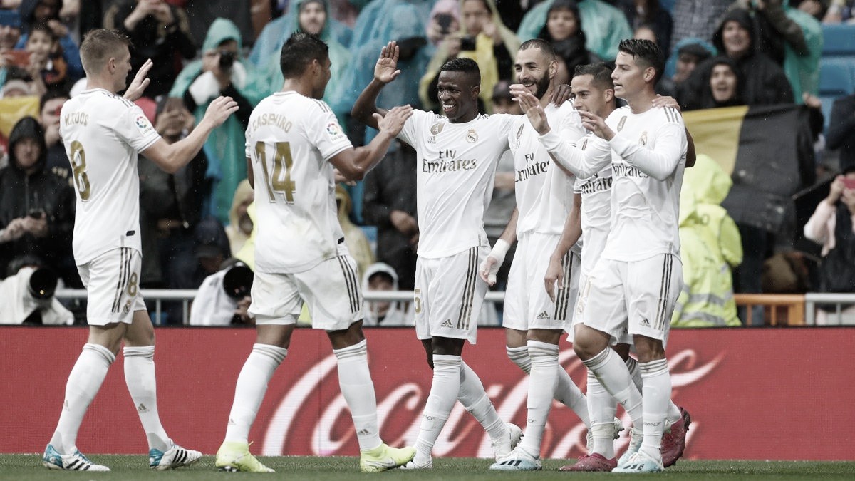 Em boa atuação de Benzema, Real Madrid derrota Levante Em boa atuação de Benzema, Real Madrid derrota Levante