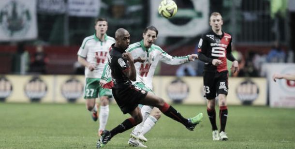 Un mermado Saint-Étienne cede la tercera posición al PSG
