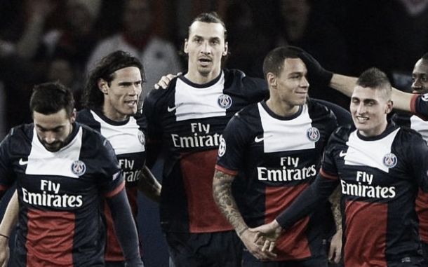 El PSG celebra el primer puesto en el partido 100 de Ibrahimovic