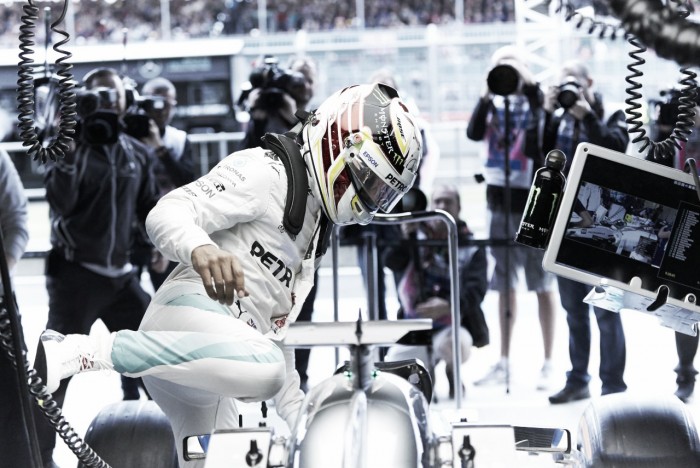 Lewis Hamilton: "Grité de emoción dentro de mi casco"