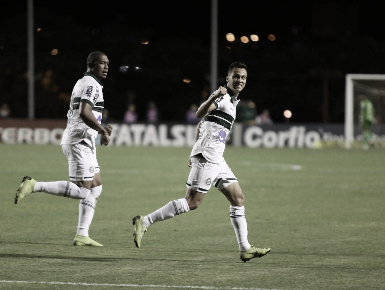 Coritiba bate São Bento fora de casa e se mantém no G-4 da Série B Coritiba bate São Bento fora de casa e se mantém no G-4 da Série B