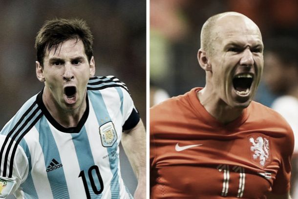 Lionel Messi contre Arjen Robben