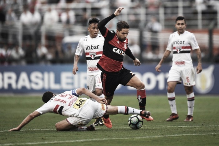 São Paulo supera Flamengo e respira na luta contra o rebaixamento