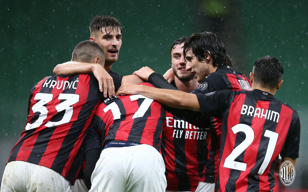 Serie A - Succede tutto nella ripresa: il Milan batte lo Spezia e vola in testa