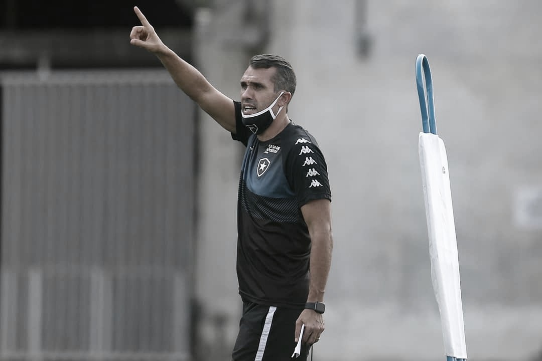 Na estreia como técnico do Botafogo, Bruno Lazaroni lamenta novo empate: "Ninguém está satisfeito"