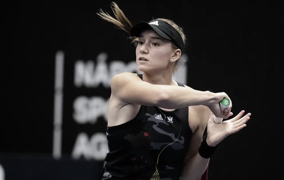 Rybakina elimina Kvitova e avança às semifinais em Ostrava