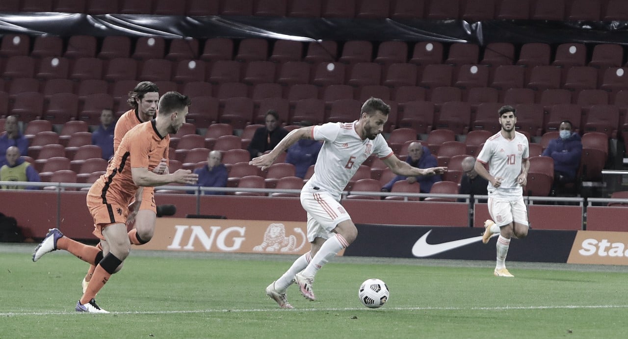 'La Roja' rescata un empate en Ámsterdam 