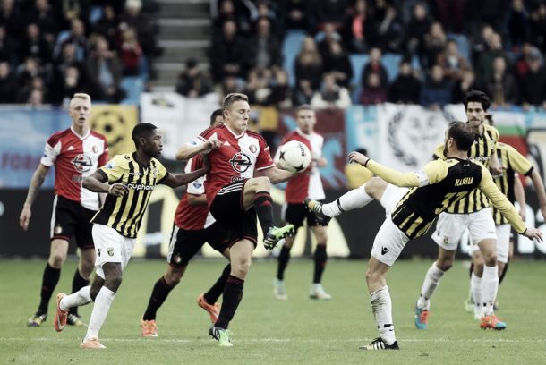 Vitesse y Feyenoord no se hacen daño