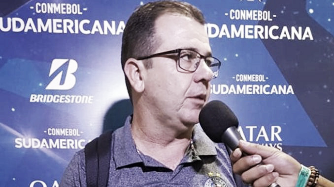 Após derrota, Enderson Moreira mostra confiança para reverter resultado na Sul-Americana
