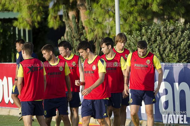 Marcelino cita a 19 futbolistas para el duelo europeo