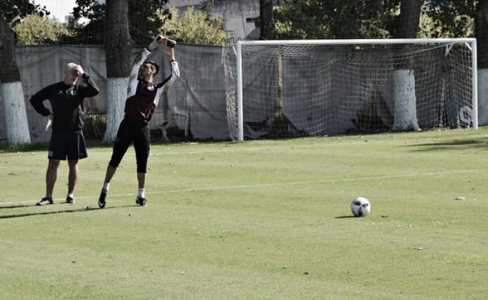 Lanús puntero y goleando en Santa Fe, se prepara para visitar a Banfield Lanús puntero y goleando en Santa Fe, se prepara para visitar a Banfield