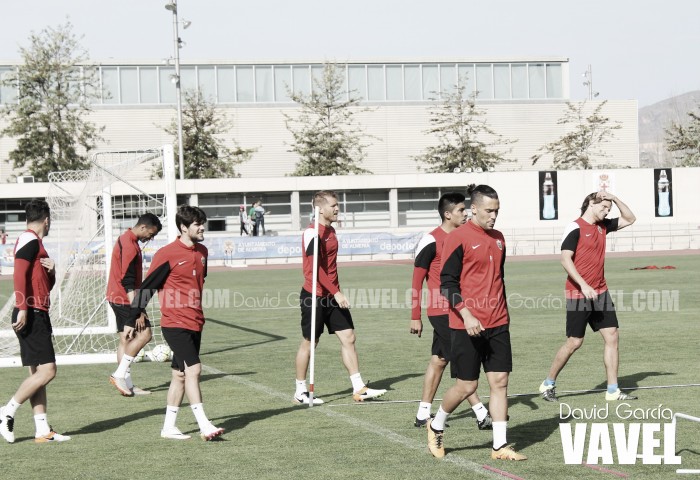 El Almería avanza en su preparación con un partido de entrenamiento ante el Juvenil A
