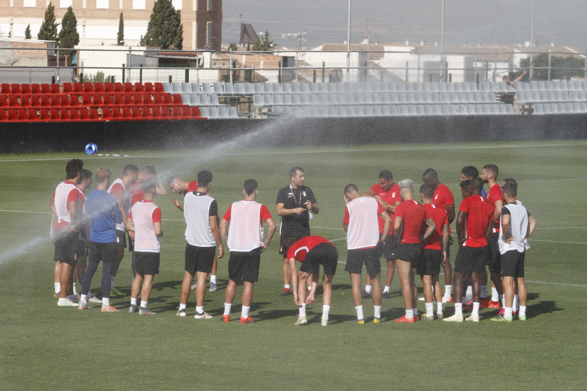 El Granada CF se prepara para iniciar la Liga en Villarreal El Granada CF se prepara para iniciar la Liga en Villarreal