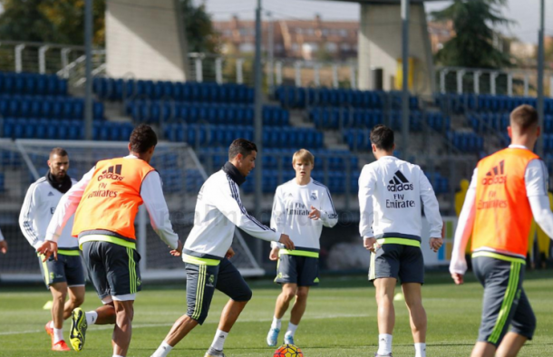 Benzema, Pepe, James y Arbeloa vuelven a entrenar con el grupo