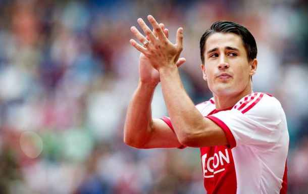 Stoke City complete signing of Bojan from Barcelona