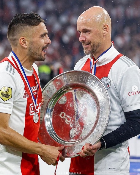 Kado Manis Erik Ten Hag Bawa Ajax Amsterdam Juara Liga
Belanda 
