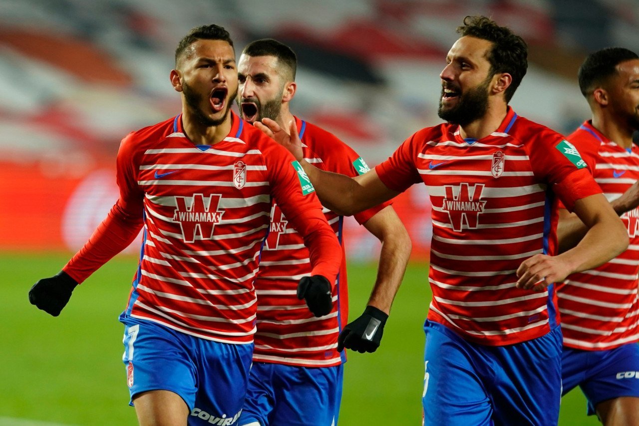 Previa CA Osasuna – Granada CF: tumbar a los rojillos por
segunda vez en apenas 12 días Previa CA Osasuna – Granada CF: tumbar a los rojillos por
segunda vez en apenas 12 días