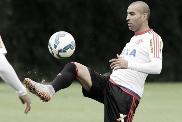 Emerson Sheik é regularizado e pode reestrear pelo Flamengo diante do Atlético-MG