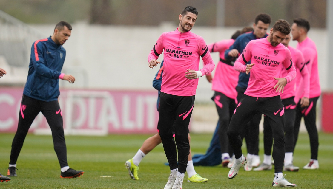 El Sevilla FC piensa en al renovación de Escudero para la próxima temporada El Sevilla FC piensa en al renovación de Escudero para la próxima temporada