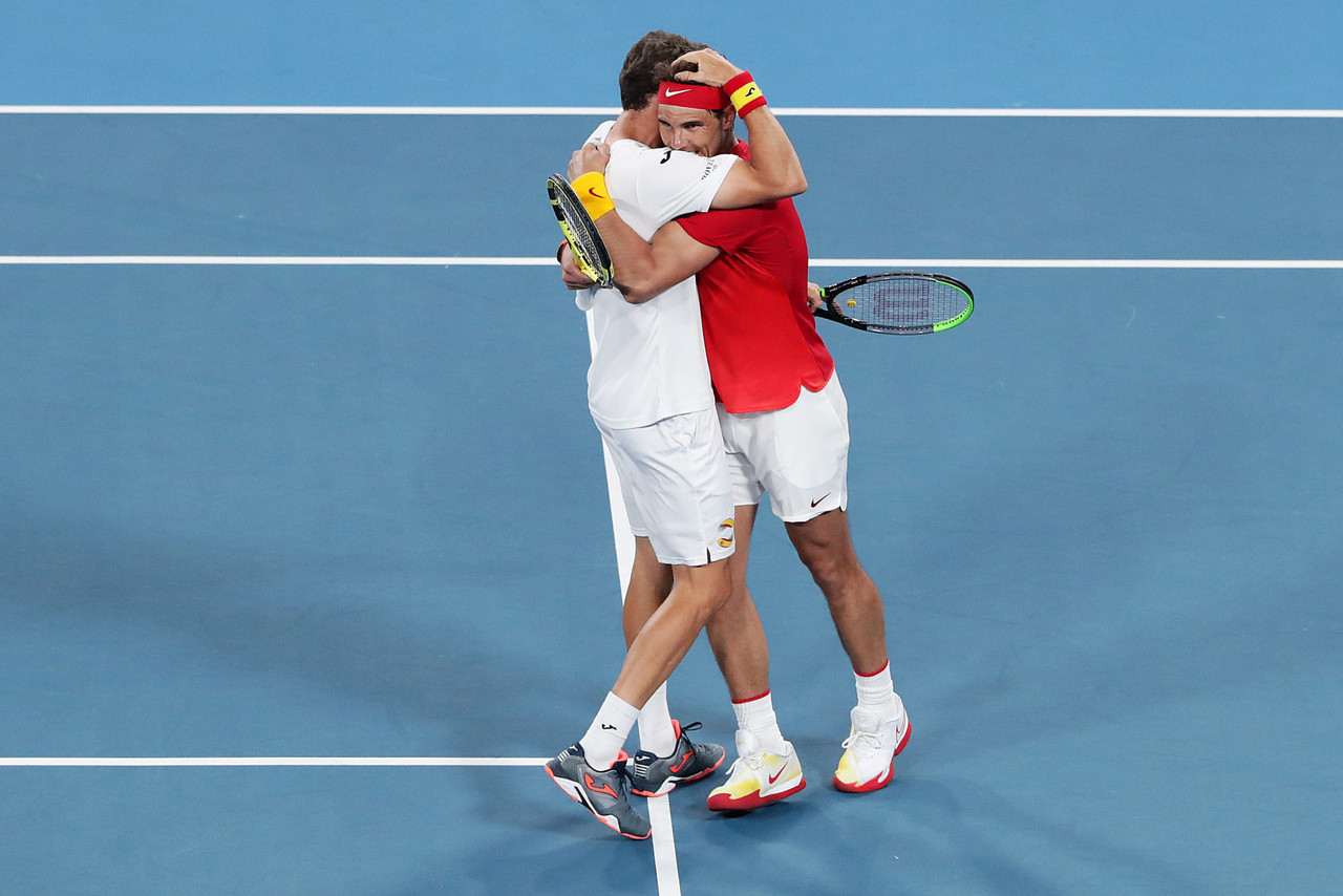 Carreño y Nadal sobreviven a un bombardeo para meter a España en semifinales de la ATP cup