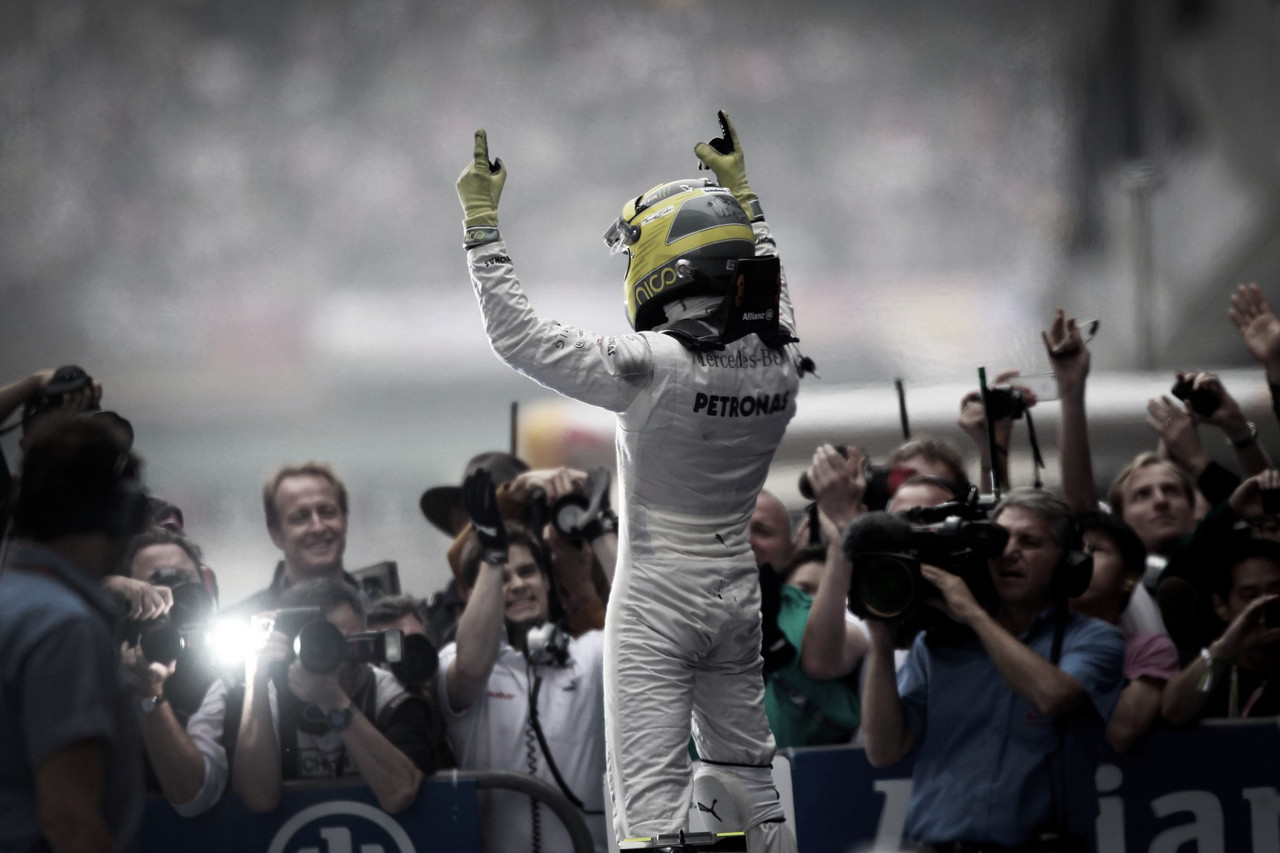  Rosberg
admite que “quizá” no tiene el talento de Hamilton