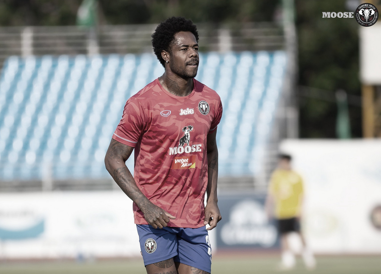 Evson cita melhor fase da carreira em sua temporada no Chiangmai United