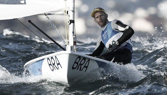 Vela: Robert Scheidt termina em 4° lugar na Laser, Australiano é ouro Vela: Robert Scheidt termina em 4° lugar na Laser, Australiano é ouro