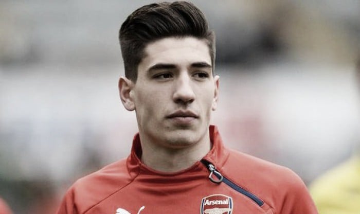 Mikel Arteta "like a father" to me, says Hector Bellerin