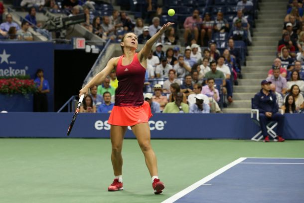 US Open: Simona Halep Untroubled Against Shelby Rogers