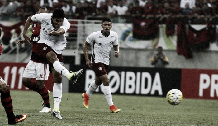 Vaz falha, Richarlison desencanta e Fluminense vence Flamengo em Natal