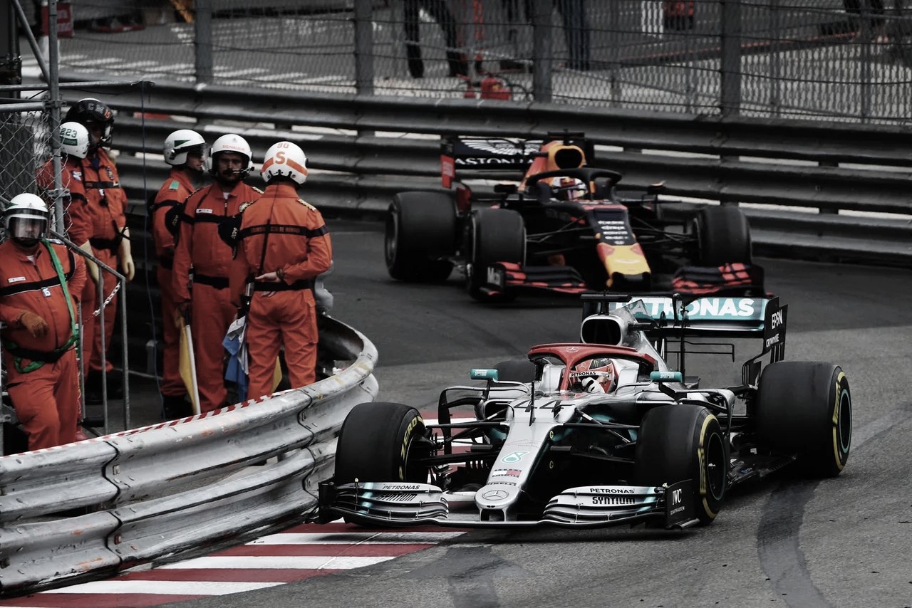 Sufoco! Hamilton segura Verstappen até o final e vence GP de Mônaco na Formula 1