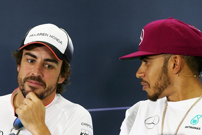 Ora è battaglia tra McLaren e Mercedes per Alonso
