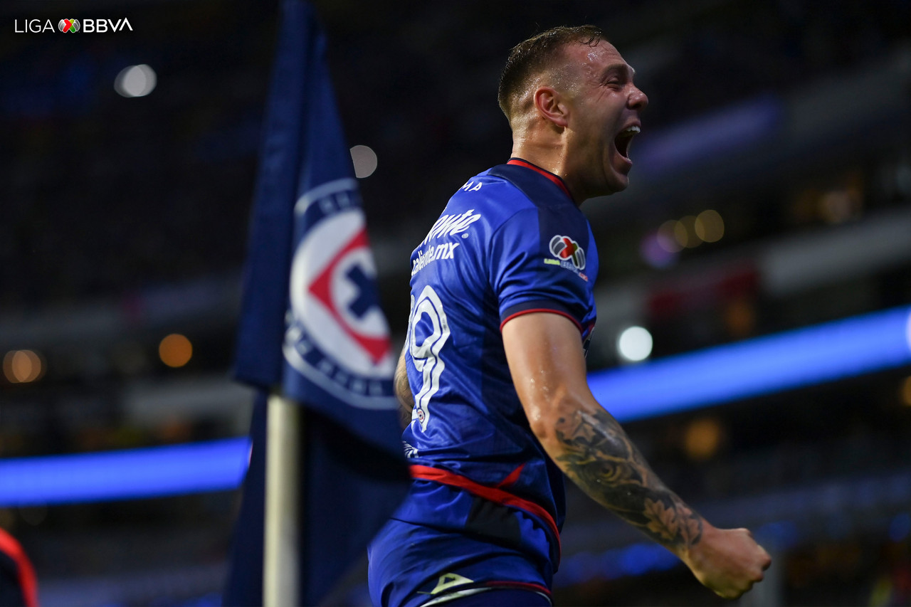 Goles y Resumen del Cruz Azul 1-3 Querétaro en Liga MX Goles y Resumen del Cruz Azul 1-3 Querétaro en Liga MX