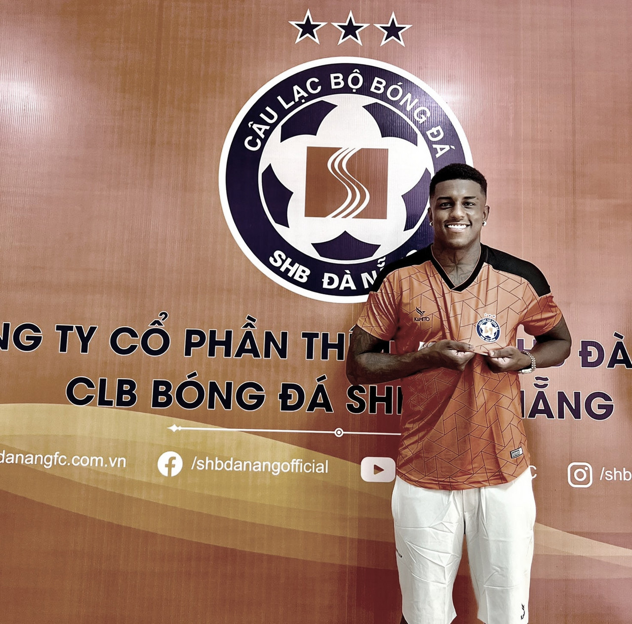 Erick Luís acerta contrato com SHB Đà Nẵng e projeta sequência no futebol asiático
