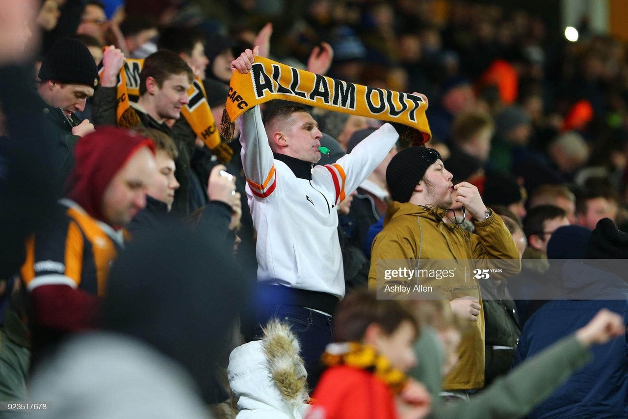 Hull City protests: Fans block owners and players at the ground 