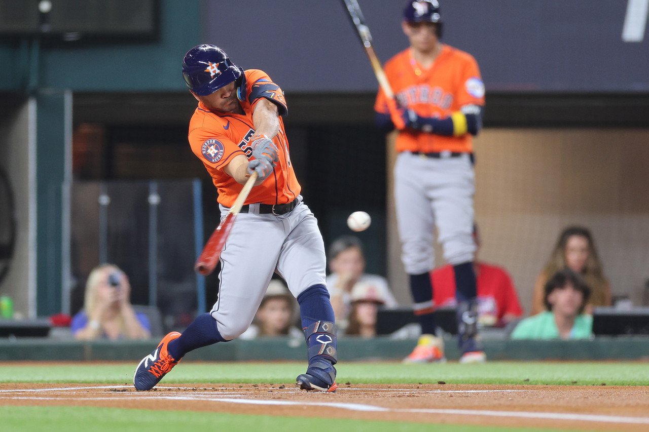 Jose Altuve Leaves Fans Stunned as Astros Rally to Beat Rangers in ALCS Game  5, News, Scores, Highlights, Stats, and Rumors
