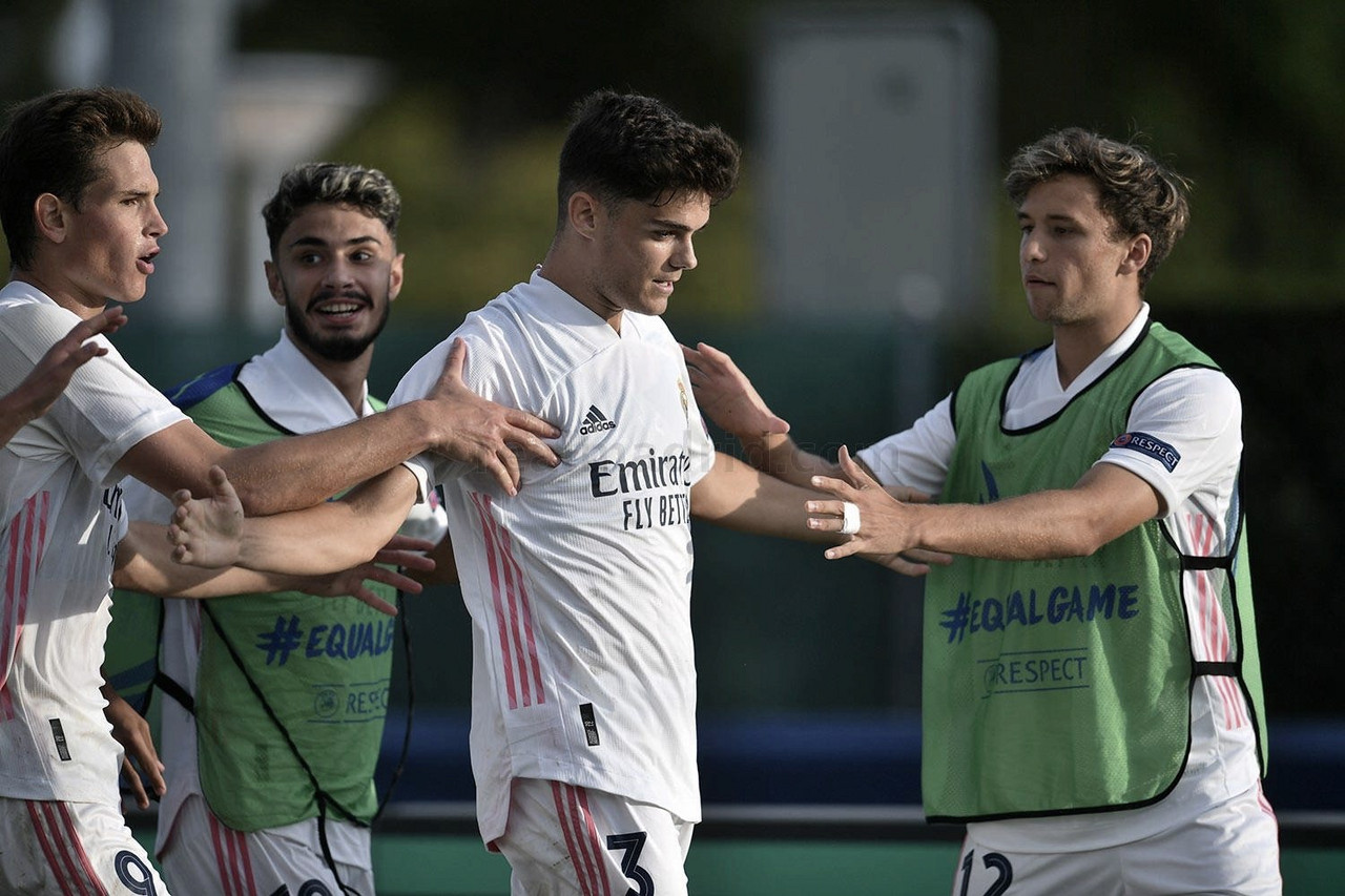 Peter e Israel Salazar debutan en la UEFA Youth League
