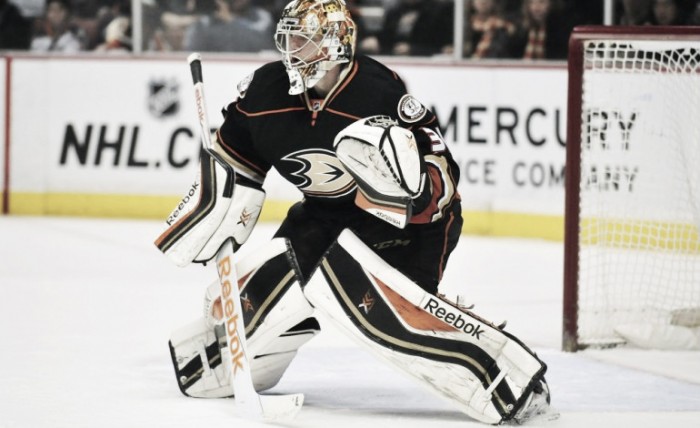 Toronto Maple Leafs acquire Frederik Andersen from Anaheim Ducks