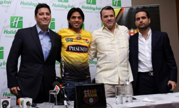 Fabián Vargas fue presentado en el Barcelona de Ecuador