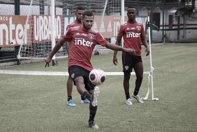 Atacante do São Paulo, Fabinho encaminha acerto com Athletico